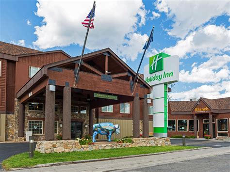 budget lodging west yellowstone entrance.